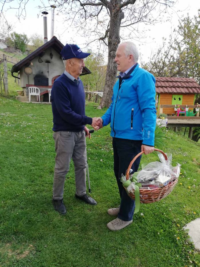 IMG-a3c8e3c8f9d696e515dc14649912a1fa-V